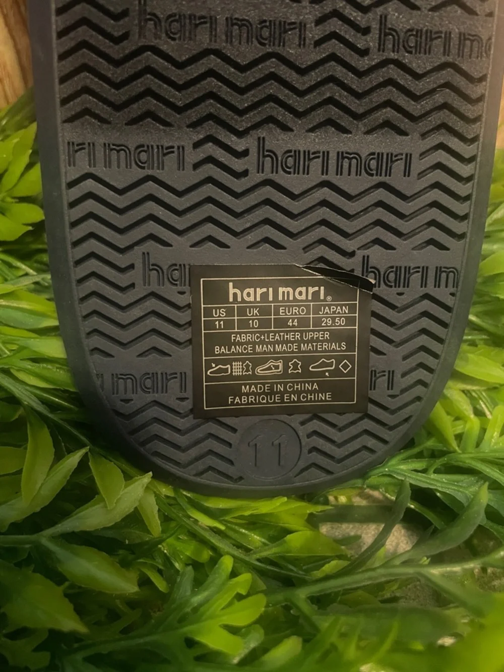 Hari Mari Men’s Fields Tan Flip Flop Sandals - Picture 4 of 9
